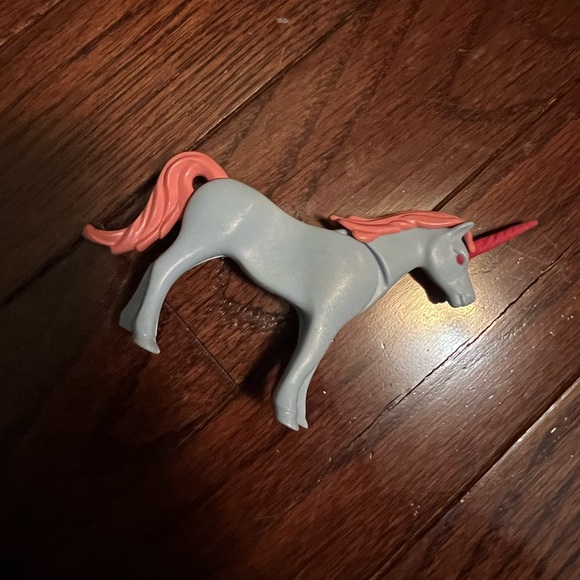 Playmobil Unicorn 🦄 - Picture 2 of 4